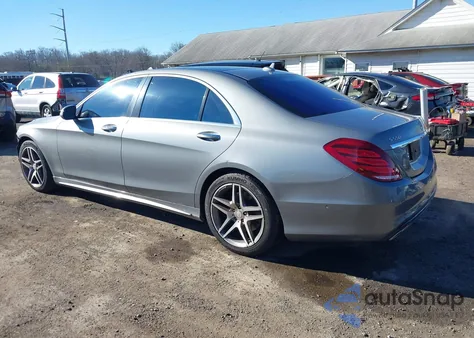2015 Mercedes-Benz S 550 4Matic z USA, uszkodzony, nr VIN WDDUG8FB1FA181008